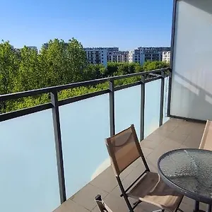 Wellsituated 1 Bedroom In Апартаменты